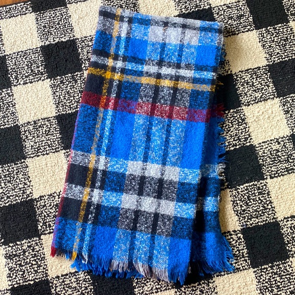 Plaid Blanket Scarf - Picture 1 of 5
